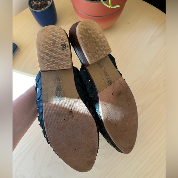 ST. Agni black mules - Picture 3 of 4